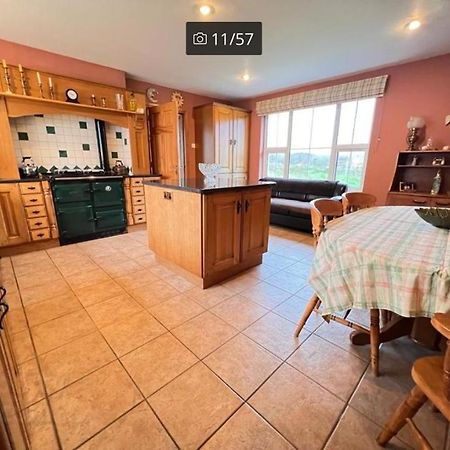 Bed and Breakfast Asdee House Бушмилс Экстерьер фото